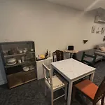 Spacious Terrace House Near Sydney Cbd